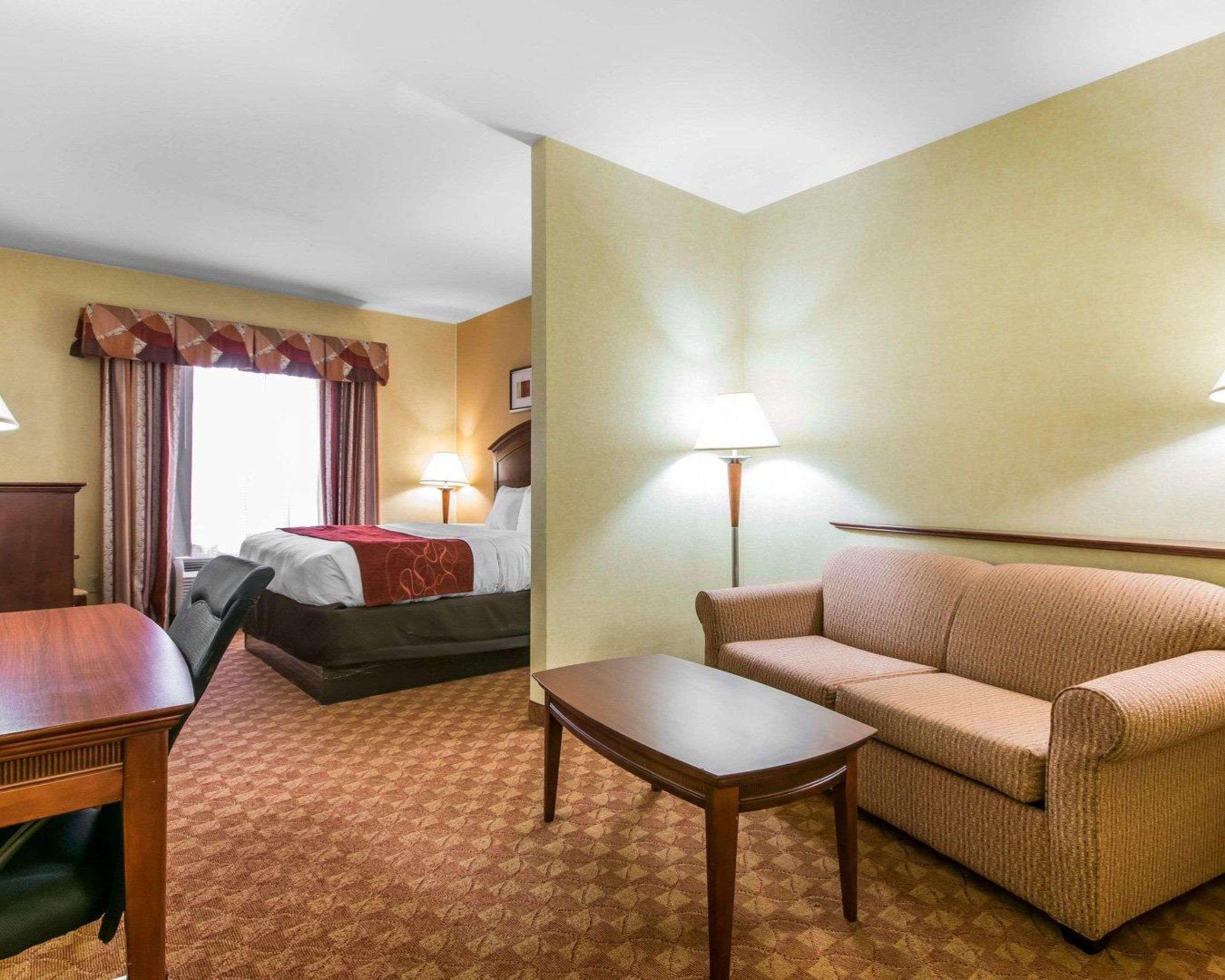 Comfort Suites South Point - Huntington Exterior photo